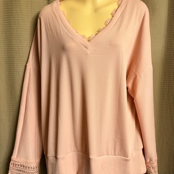 Source Unknown Tops - Pink Flowing Top Women's L